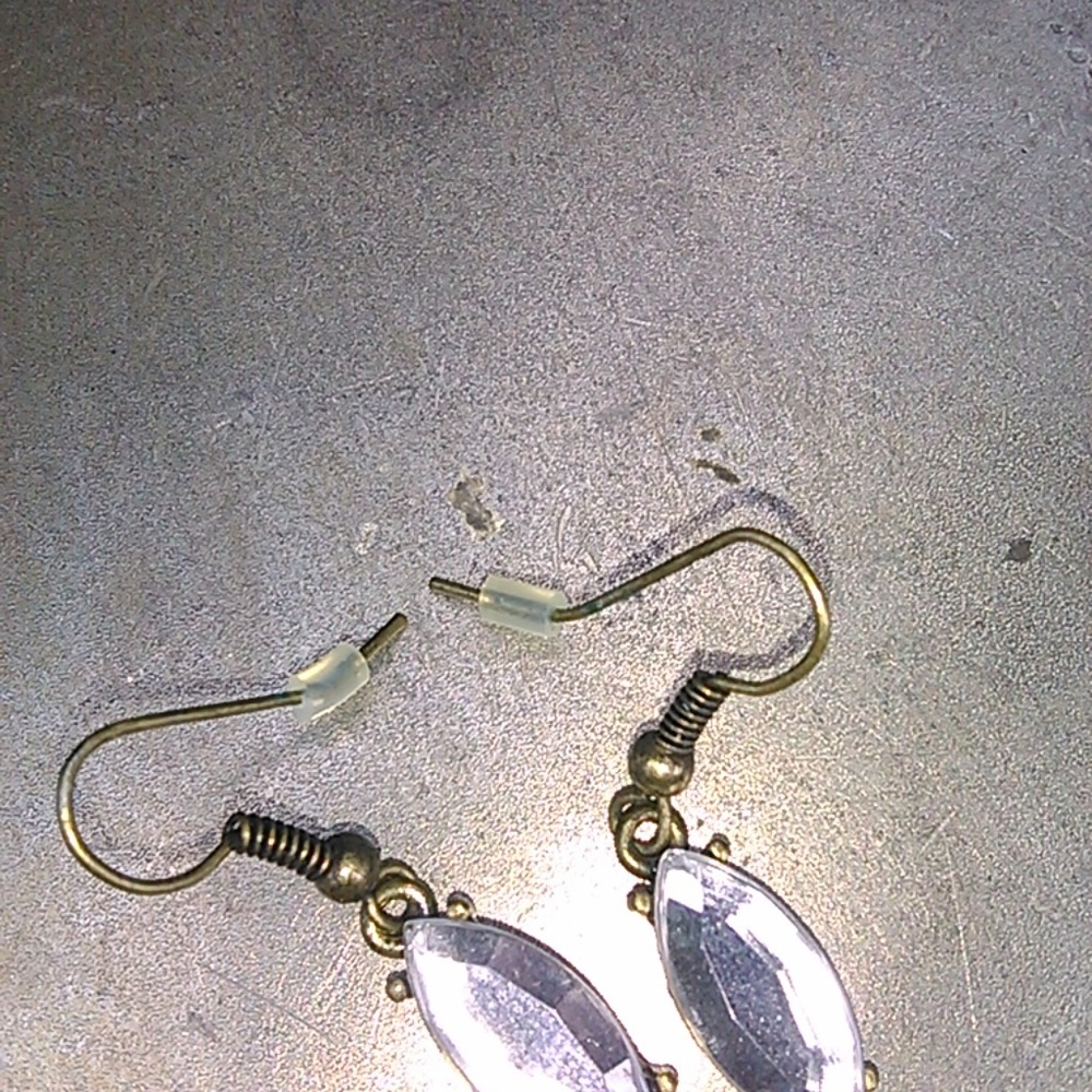 earrings - Picture 3 of 4